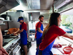 Food Truck Blow Bang