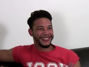 Cheerful Hottie Bryce Gets Horny - Bryce Cruiz